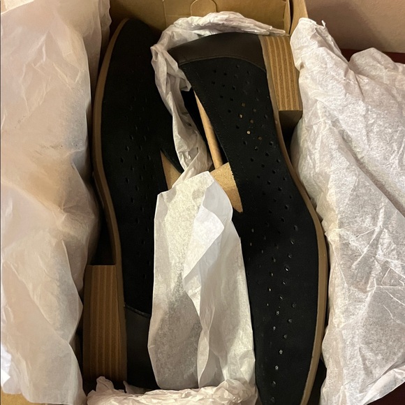 NWT/NIB Black Suede Perforated Loafers by Clarks - Picture 7 of 8